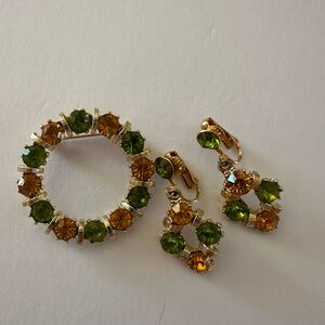 Vintage Camelot Brooch & Clip-on Earrings Aurora Borealis